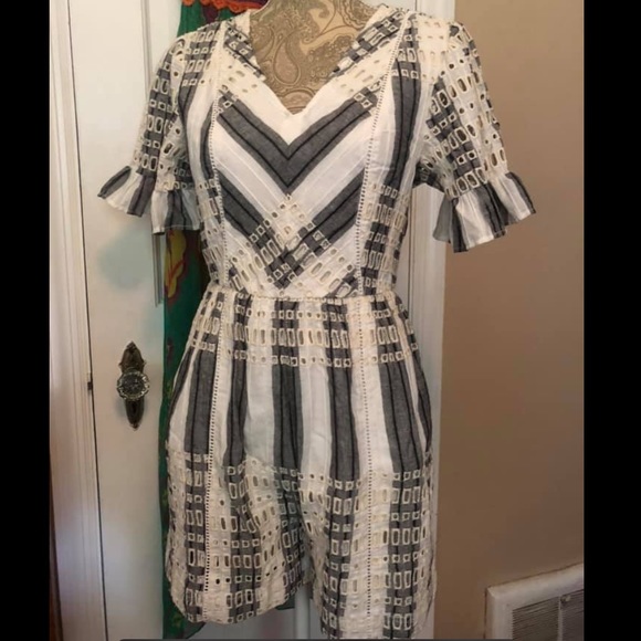 NWT ett twa striped eyelet romper. - Picture 2 of 4